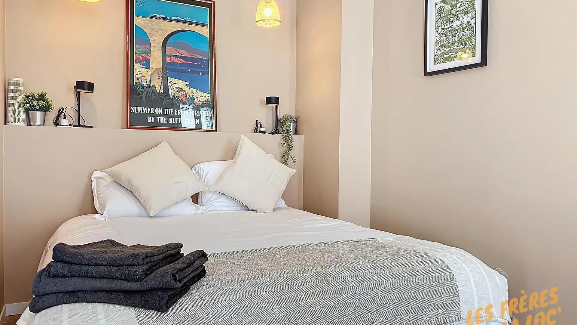 Apartment Magnifique Studio - Hyper Central & Climatisation - Les Freres De La Loc' Marseille